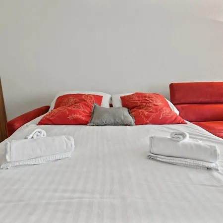 Detente Thermale A Proche Des Bains, 4 Personnes דירה סאיו